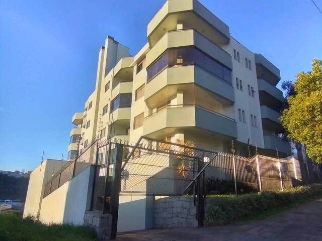 Apartamento para Venda em Caxias do Sul - 1