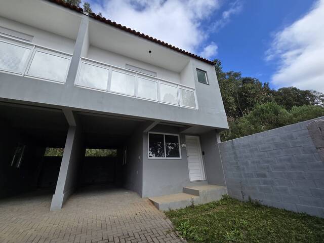 #1615 - Sobrado para Venda em Caxias do Sul - RS