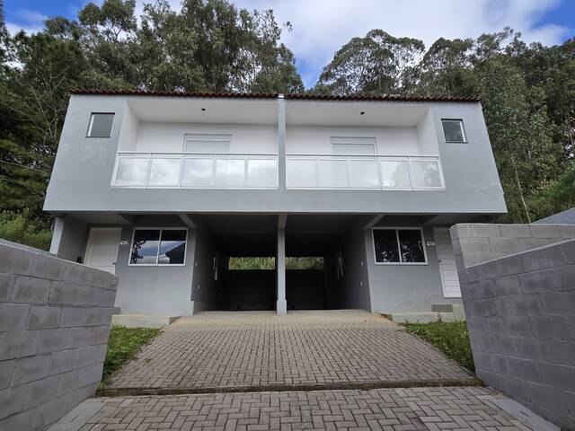 #1615 - Sobrado para Venda em Caxias do Sul - RS
