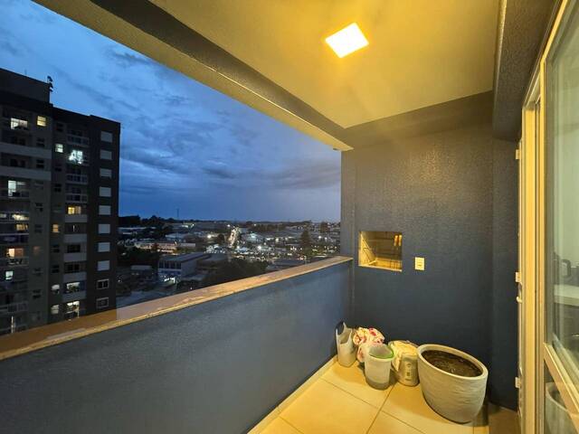 Apartamento para Venda em Caxias do Sul - 1
