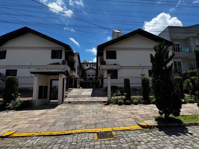 #1831 - Casa para Venda em Caxias do Sul - RS - 1
